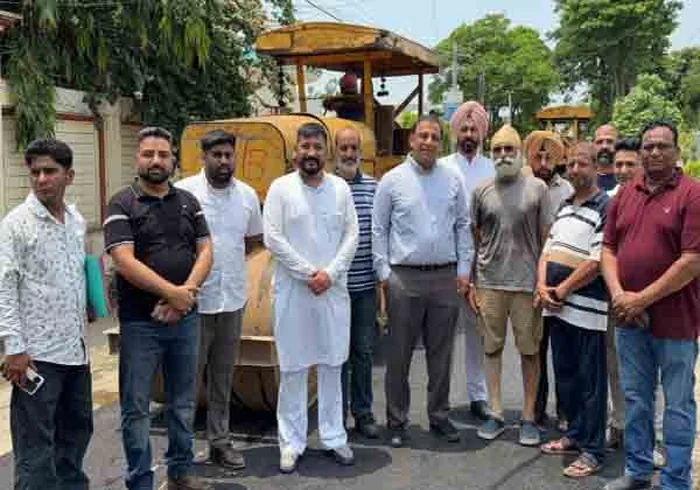Nitin Kohli at a road construction site in Jalandhar Central